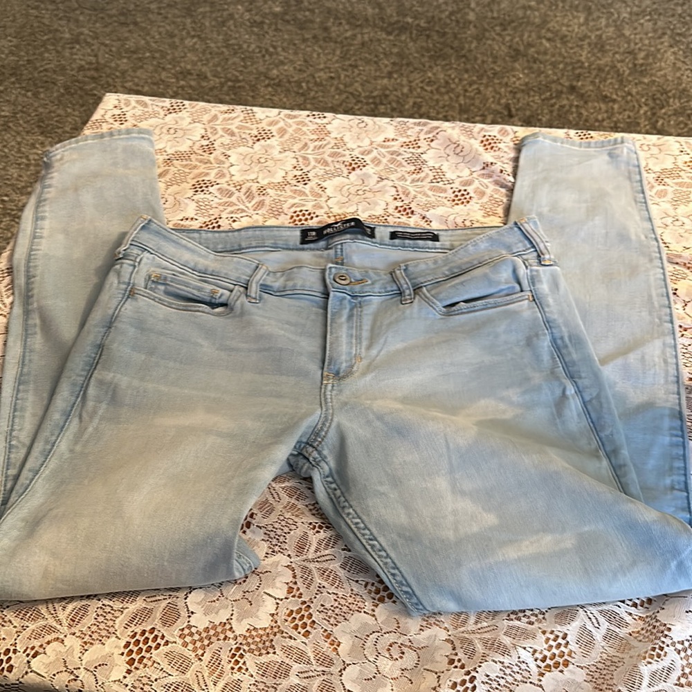 Hollister Jean 🌻🌻🌻🥰🥰
